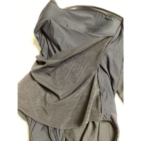 New. Pilyq black bandeau multi-way swimsuit with tummy control - Picture 12 of 14